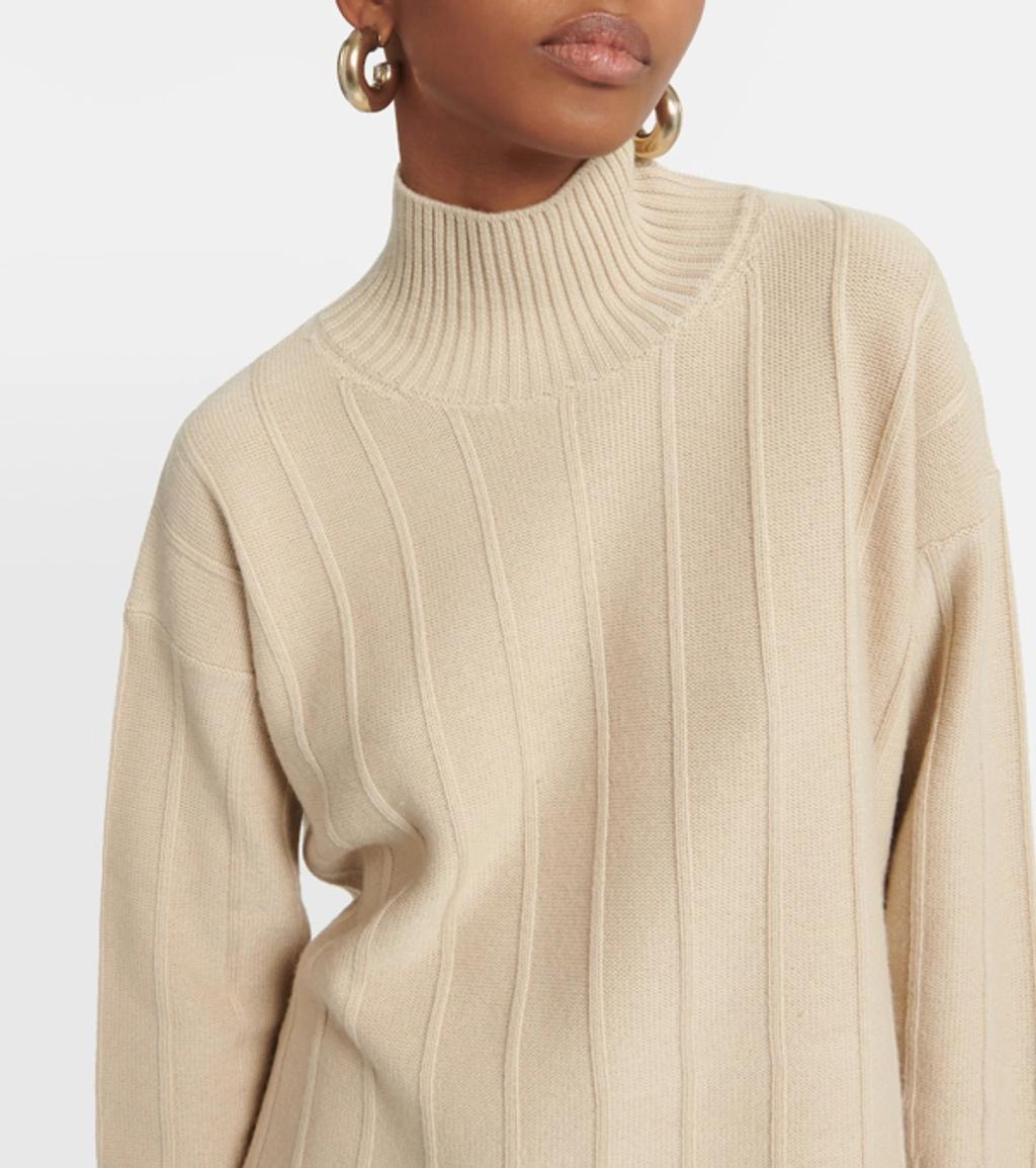 MAX MARA Leisure Beira Virgin Wool Turtleneck Sweater In White Product Image