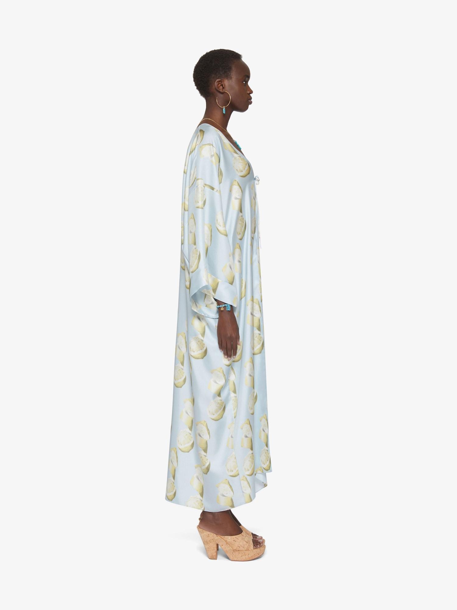 Kaftan in silk with lemon print Product Image