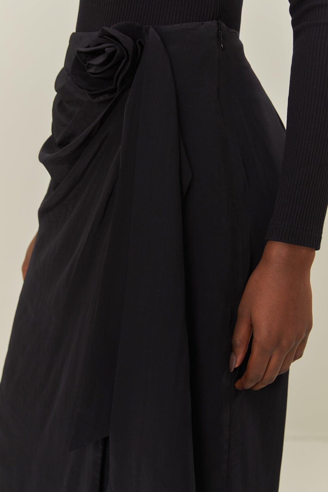 Black Midi Skirt Product Image