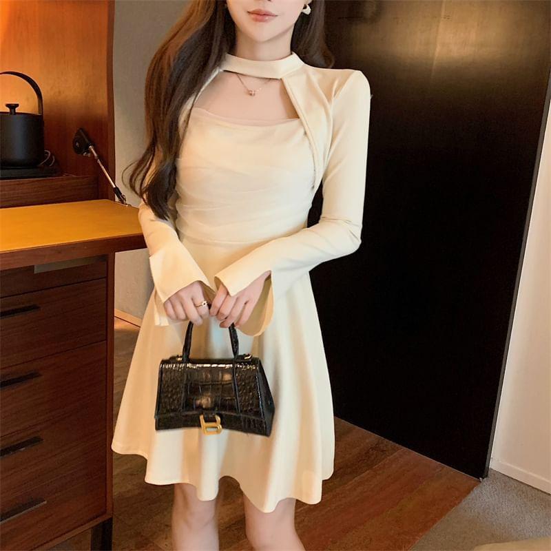 Long-Sleeve Round Neck Plain Cutout A-Line Dress Product Image