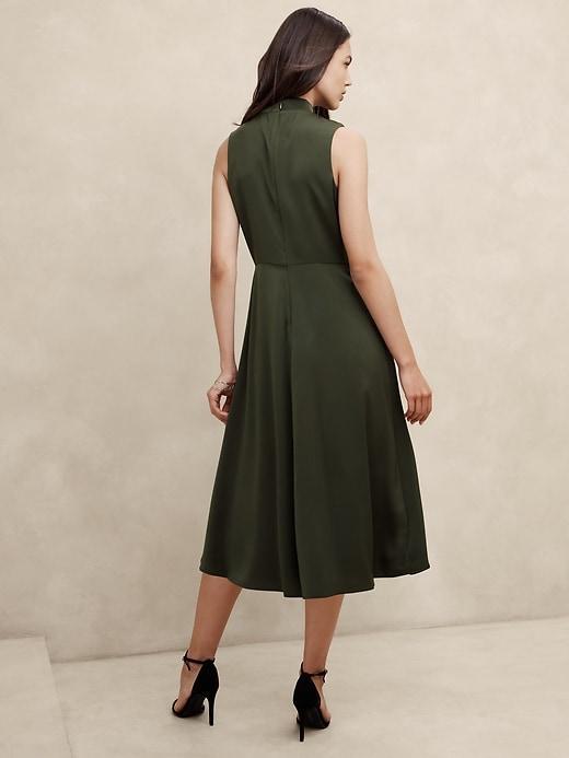 Silky Crepe Midi Dress Product Image