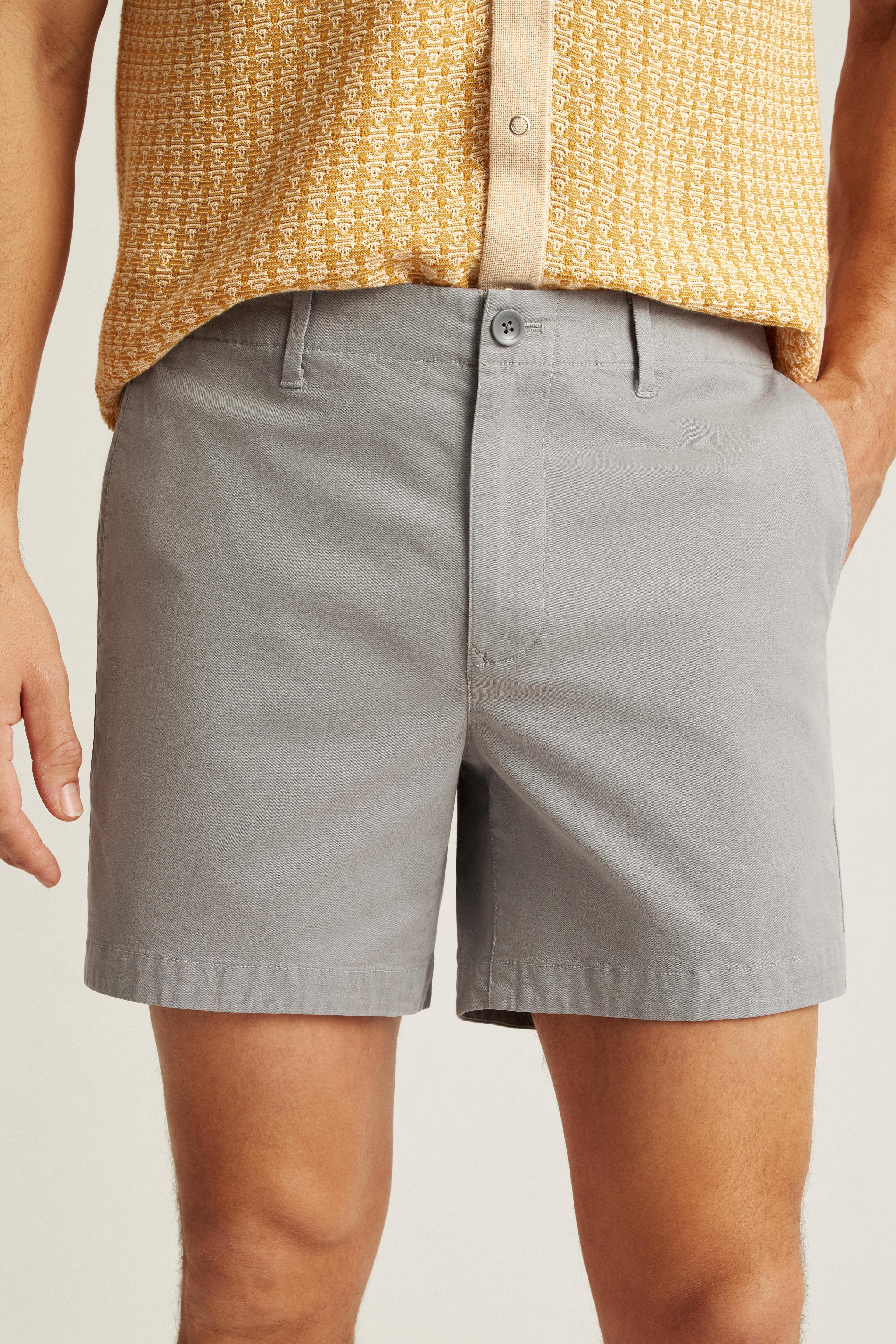 Lightweight Chino Short Product Image