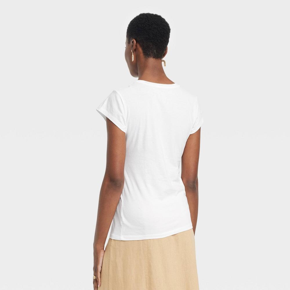 Womens Fitted Short Sleeve T-Shirt - Universal Thread White XL Product Image