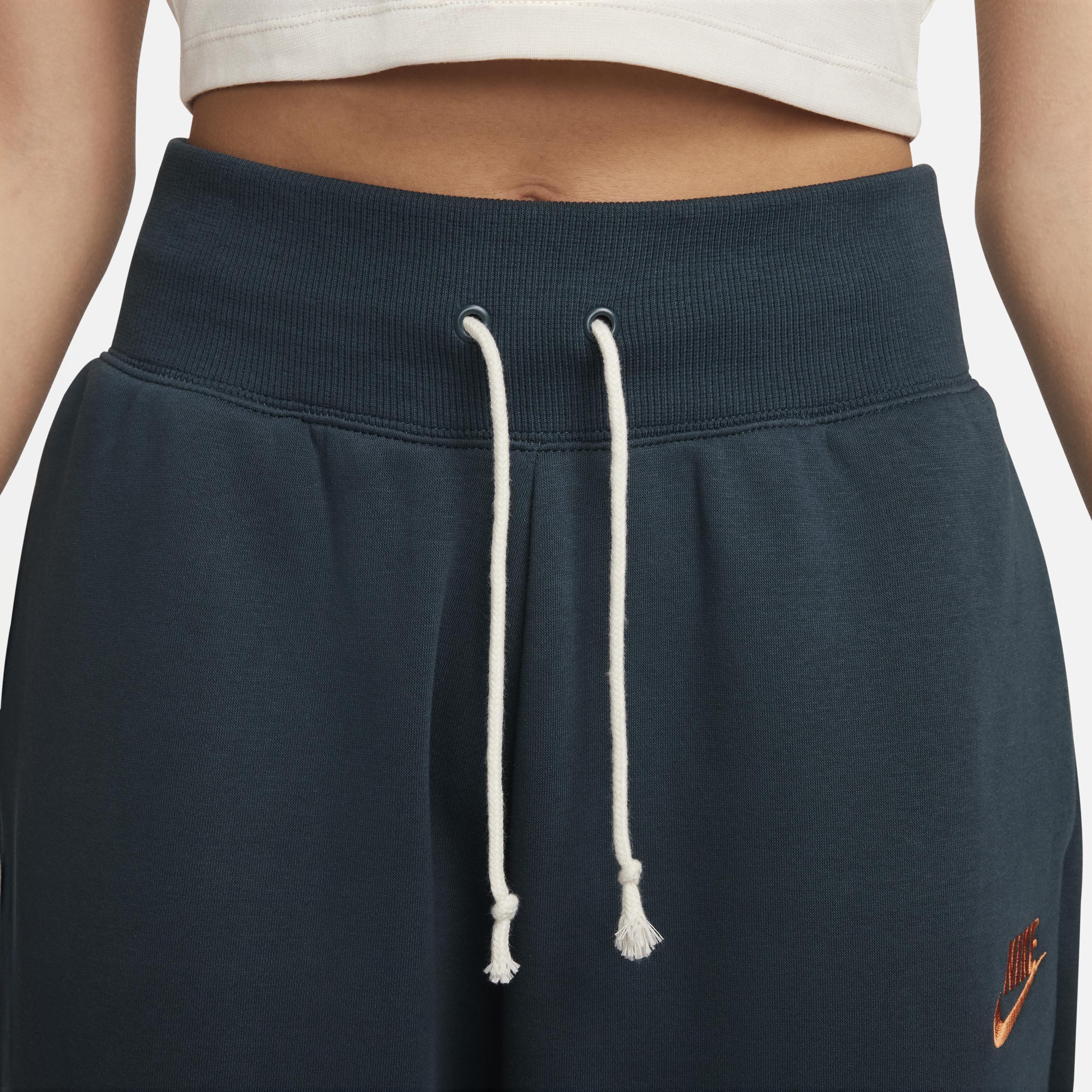 Women's Nike Sportswear High-Waisted Oversized Fleece Sweatpants Product Image