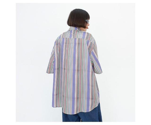 Short-Sleeve Striped Button-Up Shirt Product Image