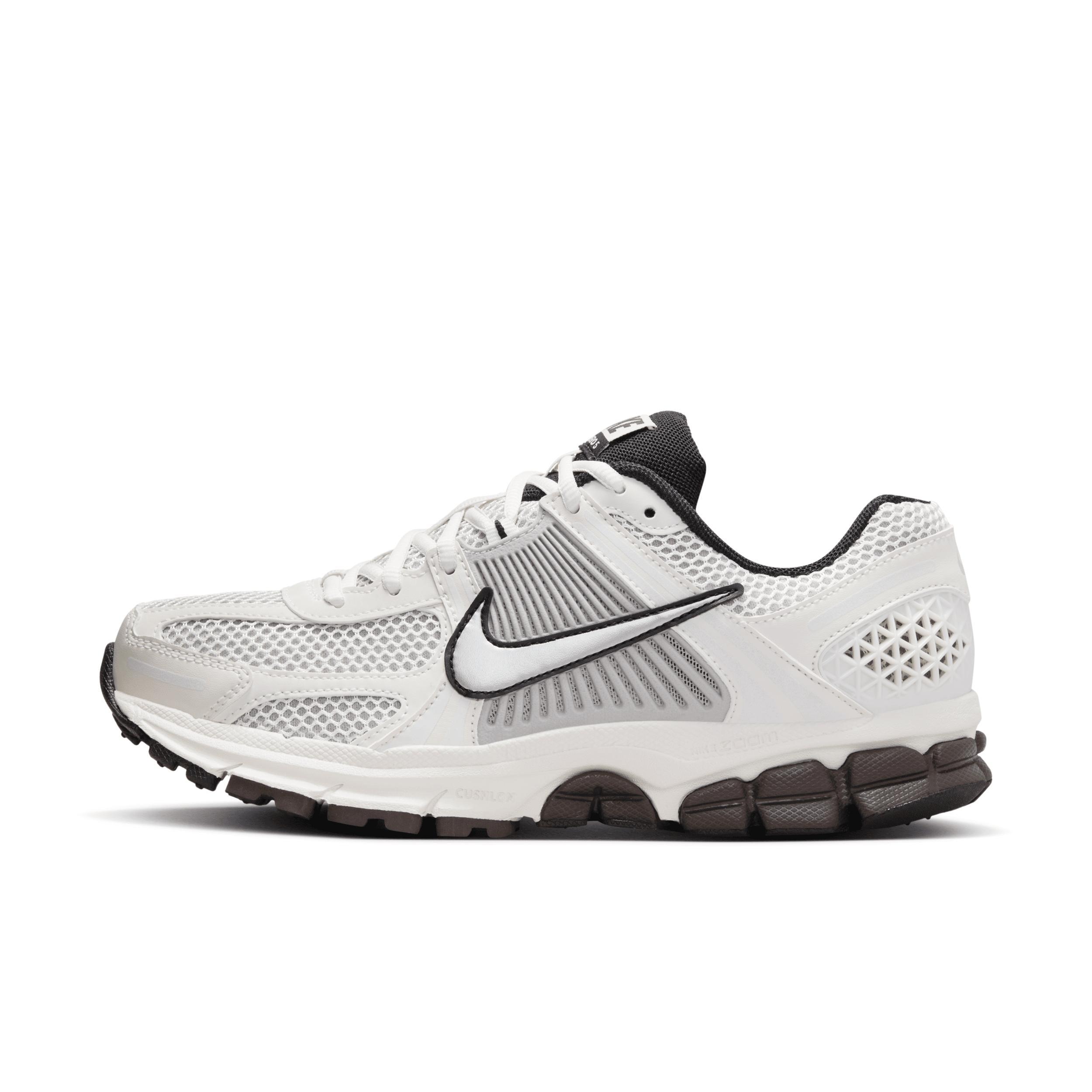 Nike Womens Zoom Vomero 5 Casual Shoes Product Image