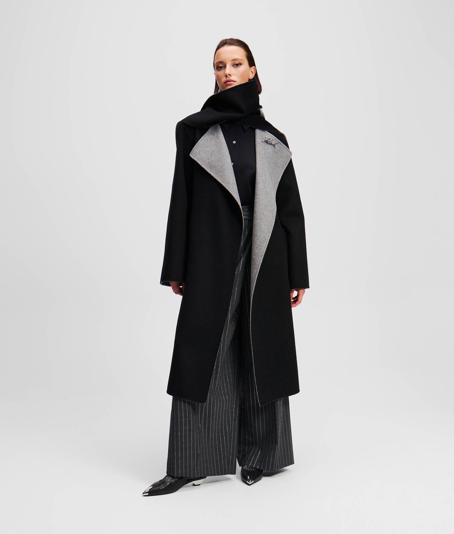 REVERSIBLE WOOL COAT Product Image