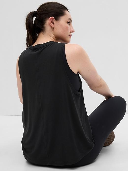 GapFit Muscle Tank Top Product Image