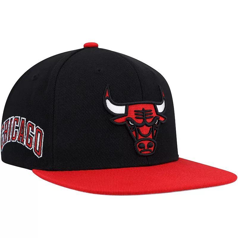 Mens Mitchell & Ness /Red Chicago Bulls Side Core 2.0 Snapback Hat Product Image