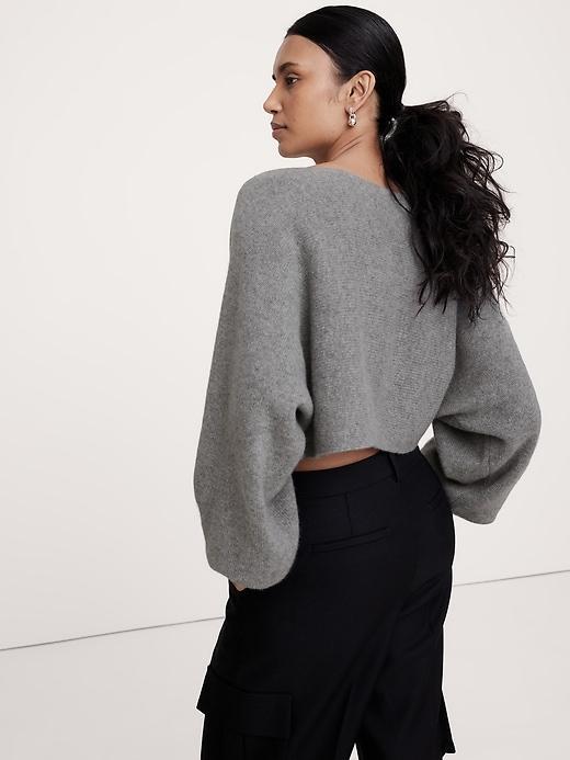 Midweight Cashmere Cropped Sweater Product Image