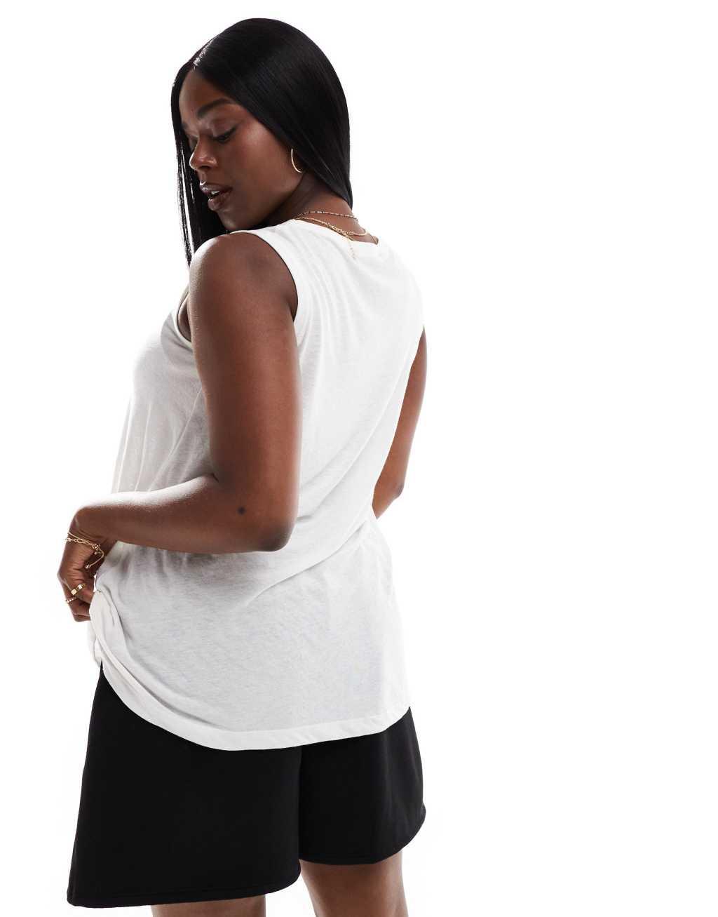 Yours linen-mix tank top in white Product Image