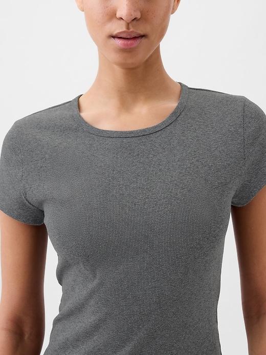 GapFit Studio Rib Cropped T-Shirt Product Image