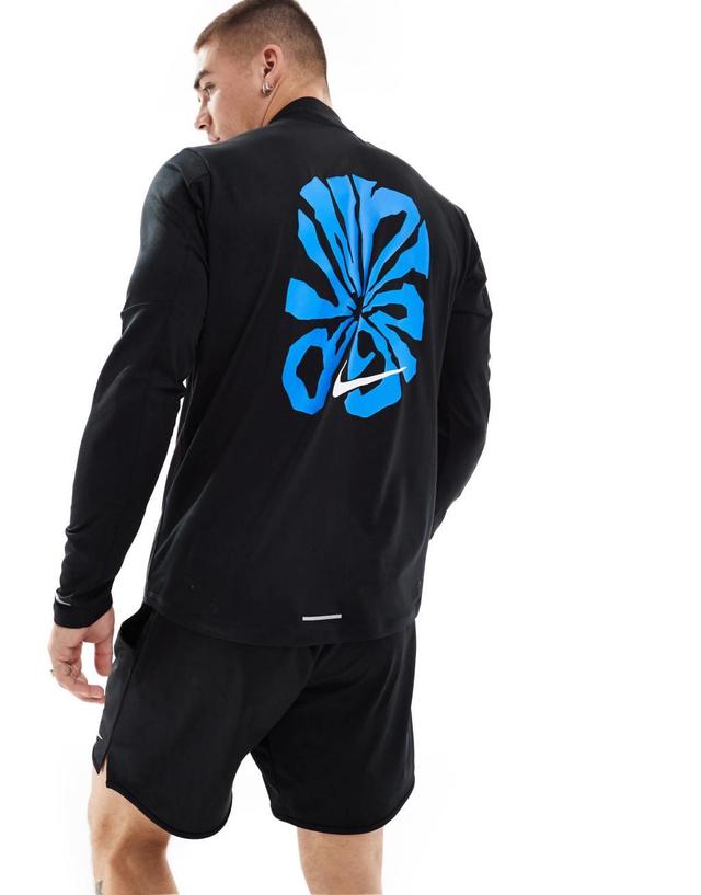 Nike Running Energy graphic Element 1/2 zip sweatshirt in black Product Image