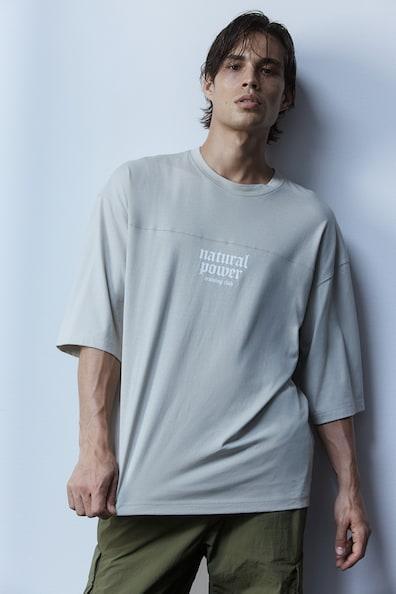 Oversized Fit Sports Shirt in DryMove™ Product Image