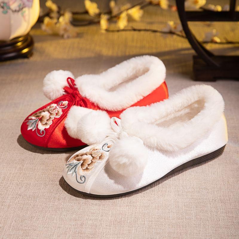 Floral Embroidered Pom Pom Bow Fleece-Lined Flats  Product Image