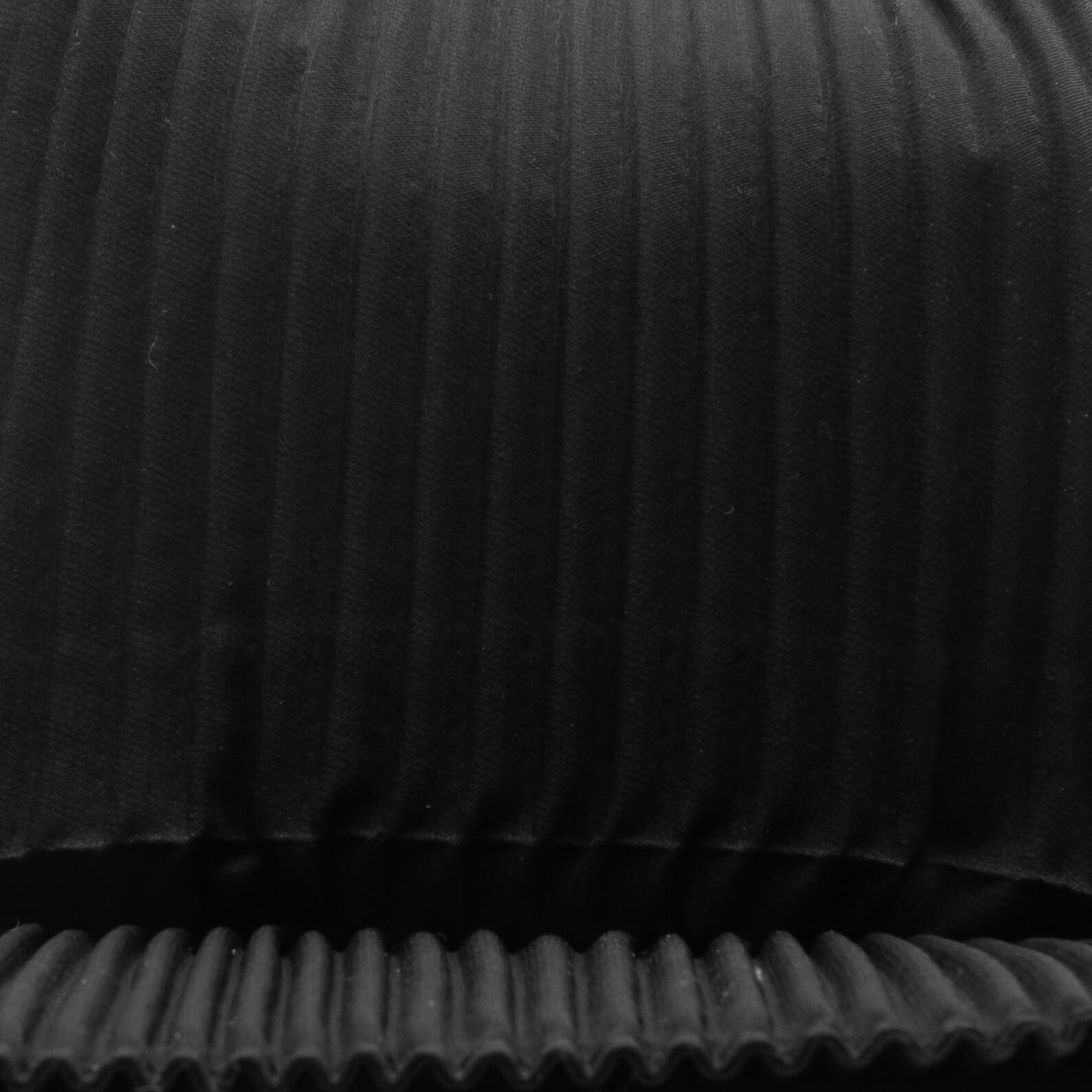 Pleats Cap - Black Male Product Image