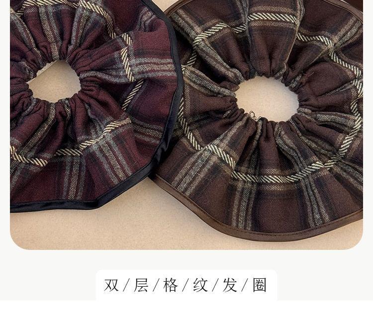 Plaid Scrunchie Product Image