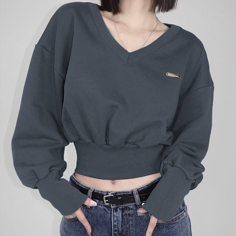 Long Sleeve V-Neck Plain Crop Sweatshirt Product Image