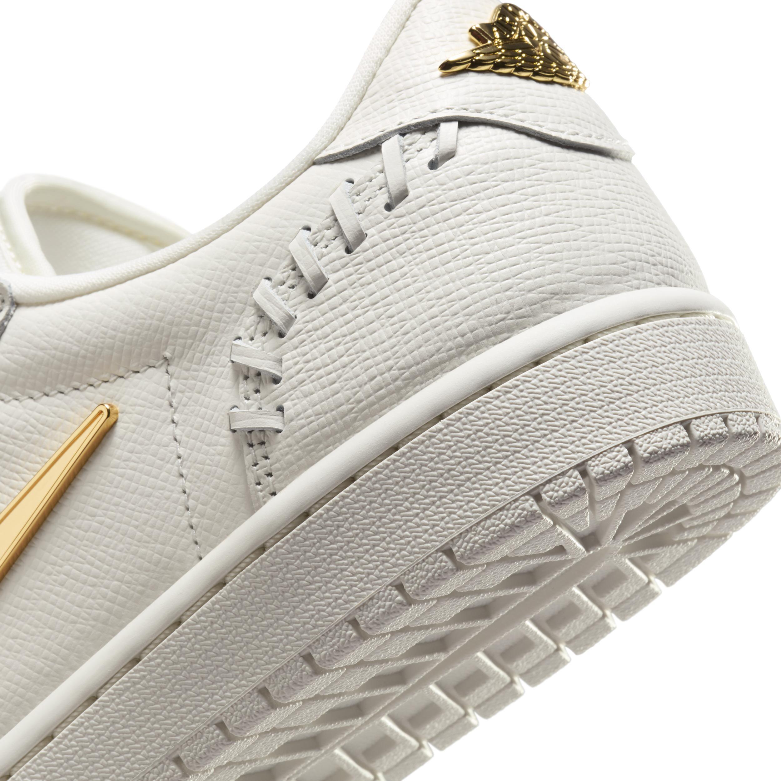 Women's Air Jordan 1 Low Method of Make Shoes Product Image