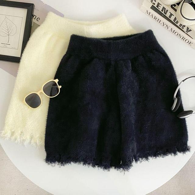 High Waist Plain Distressed Knit Shorts Product Image