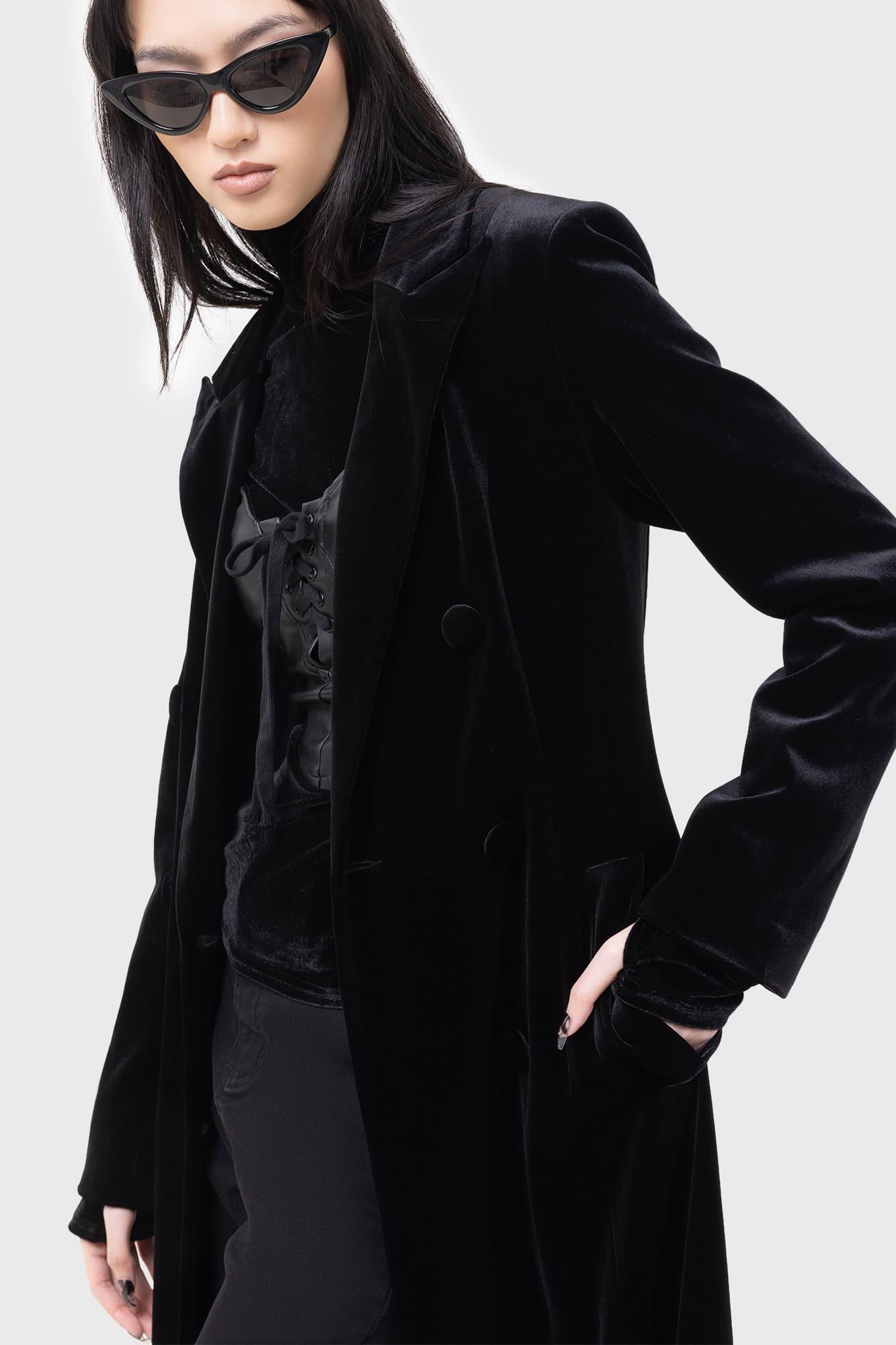 Shadowborne Coat Female Product Image