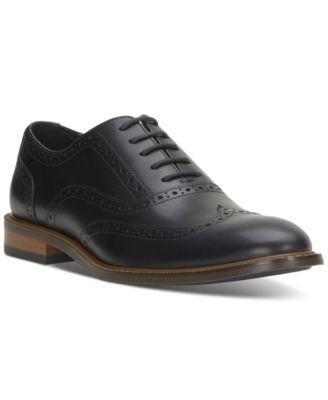 Men's Lazzarp Wingtip Oxford Dress Shoe Product Image