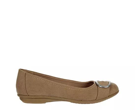 Xappeal Womens Francesca Flat Flats Shoes Product Image