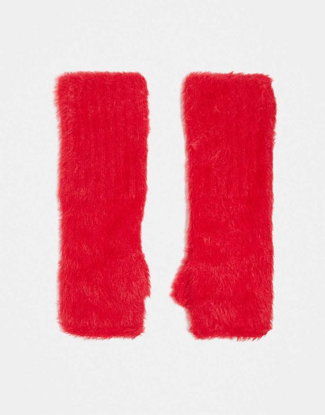 ASOS DESIGN palmwarmer in eyelash yarn in red Product Image