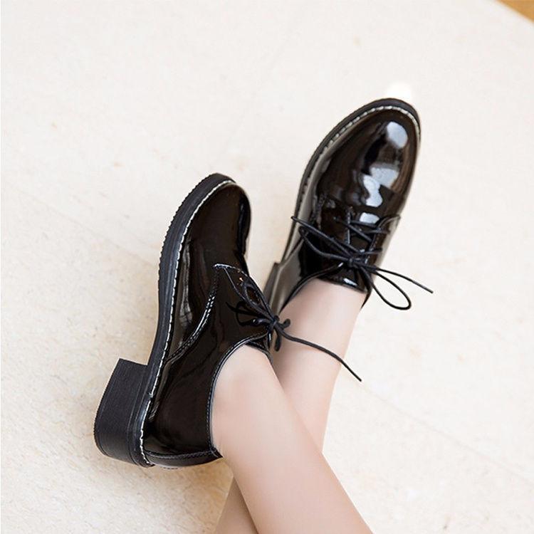 Lace-up Oxford Shoes Product Image