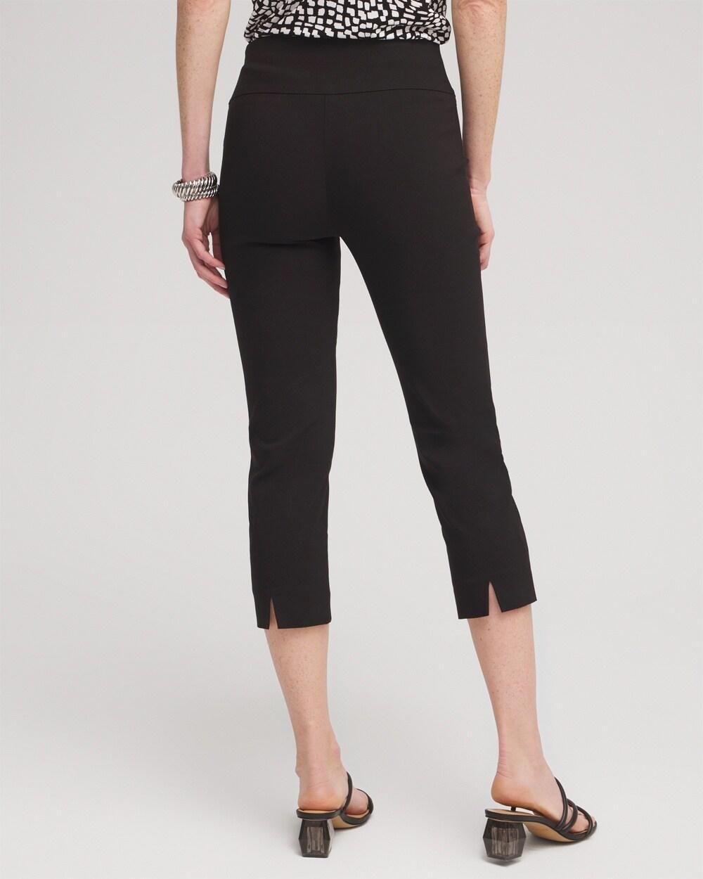 Wide Waistband Vented Pull-on Capris Product Image