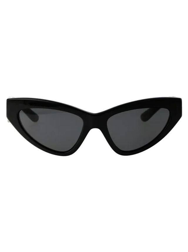 Logo-lettering Cat-eye Sunglasses In Black Product Image