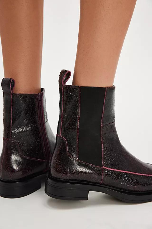 Sedona Chelsea Boots Product Image