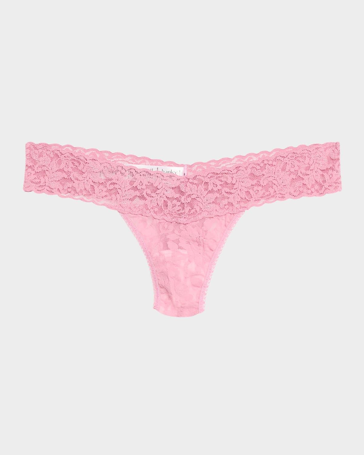 Signature Lace Low-Rise Thong Product Image