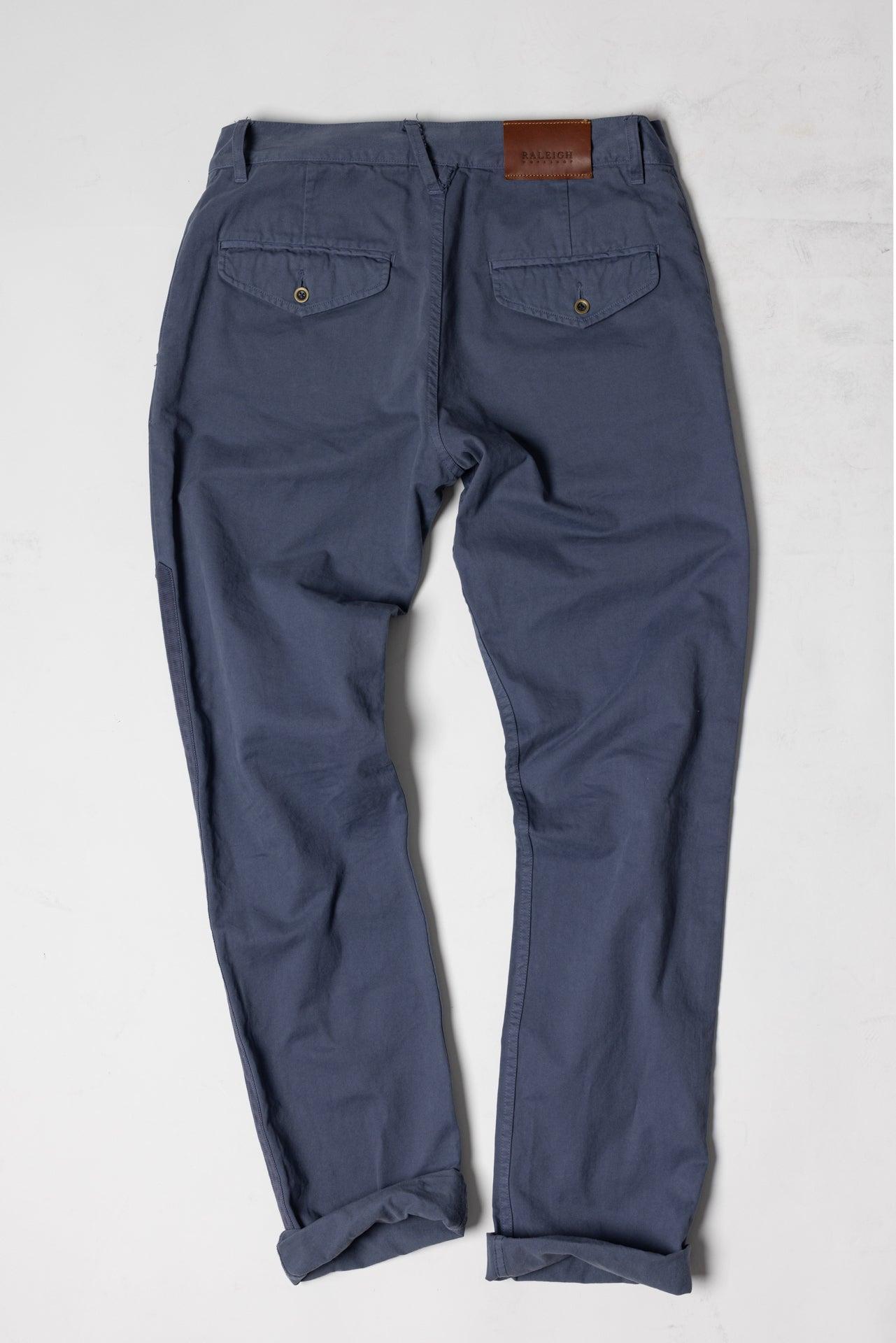 Rowan Tapered Trouser | Overcast Male Product Image