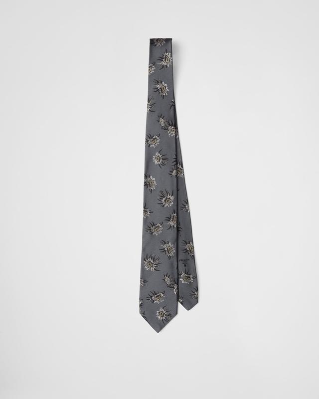 Silk tie Product Image