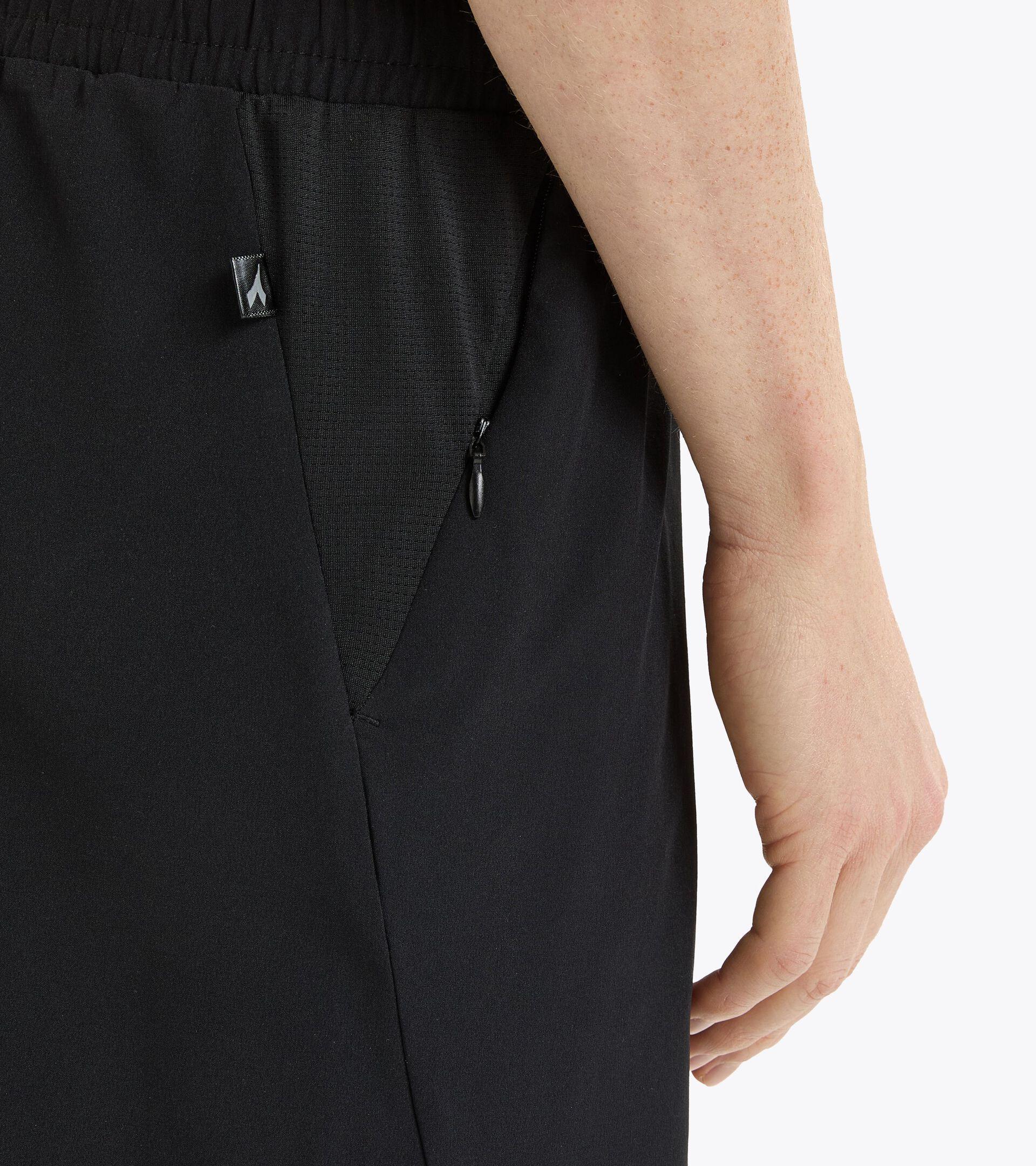 SHORTS RUN 7'' Product Image