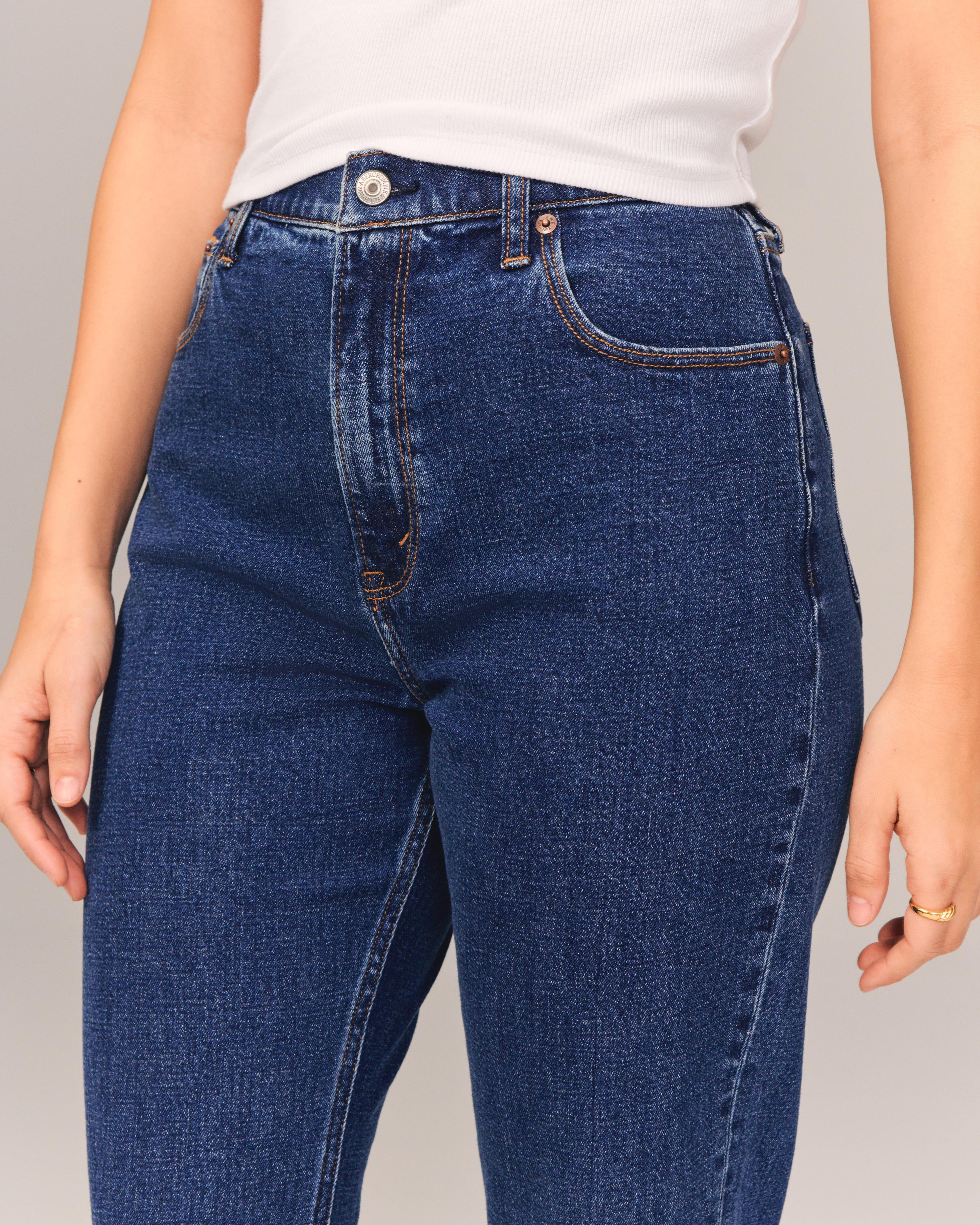 Curve Love Ultra High Rise Ankle Straight Jean Product Image