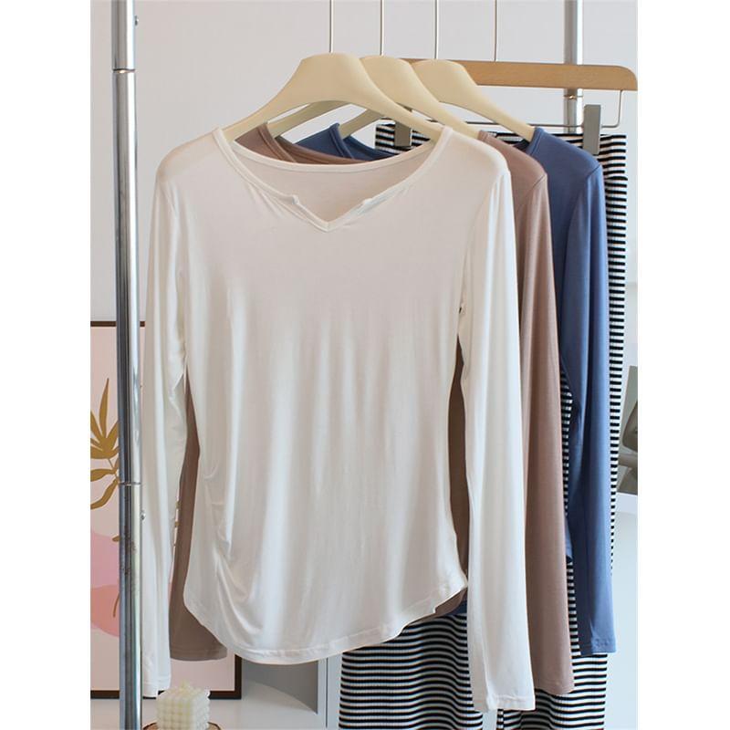 Long Sleeve V-Neck Plain Ruched Curved Hem Tee Product Image