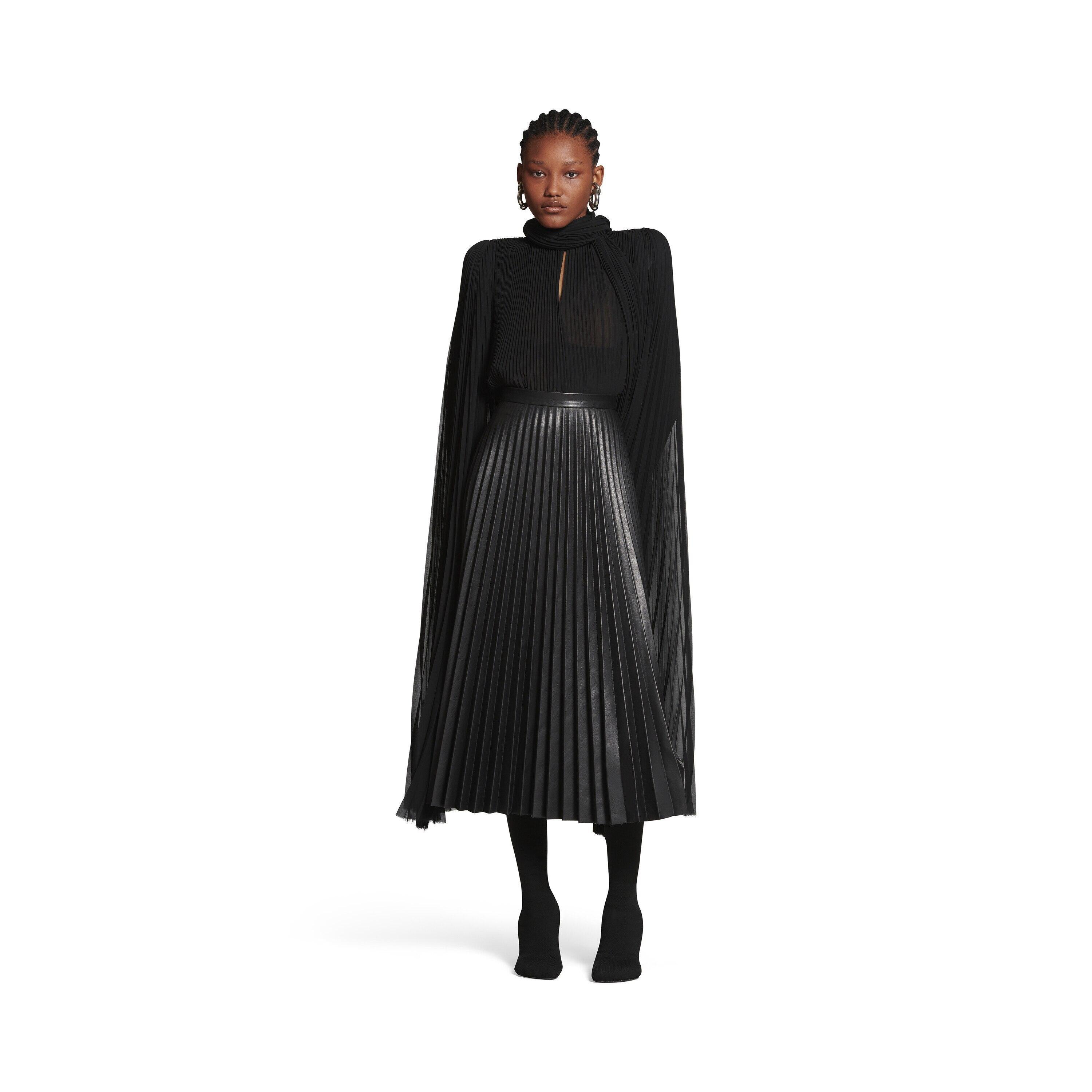 Women's Pleated Skirt in Black Product Image