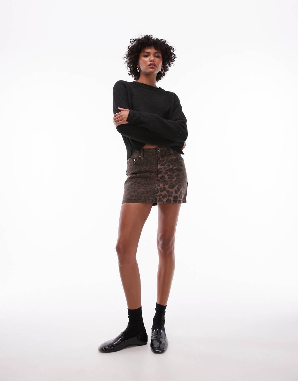 Topshop knit crew with raglan and exposed seam sweater in black Product Image