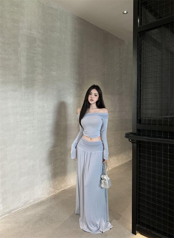 Set: Long-Sleeve Off Shoulder Plain Crop Top + High Waist Maxi A-Line Skirt Product Image