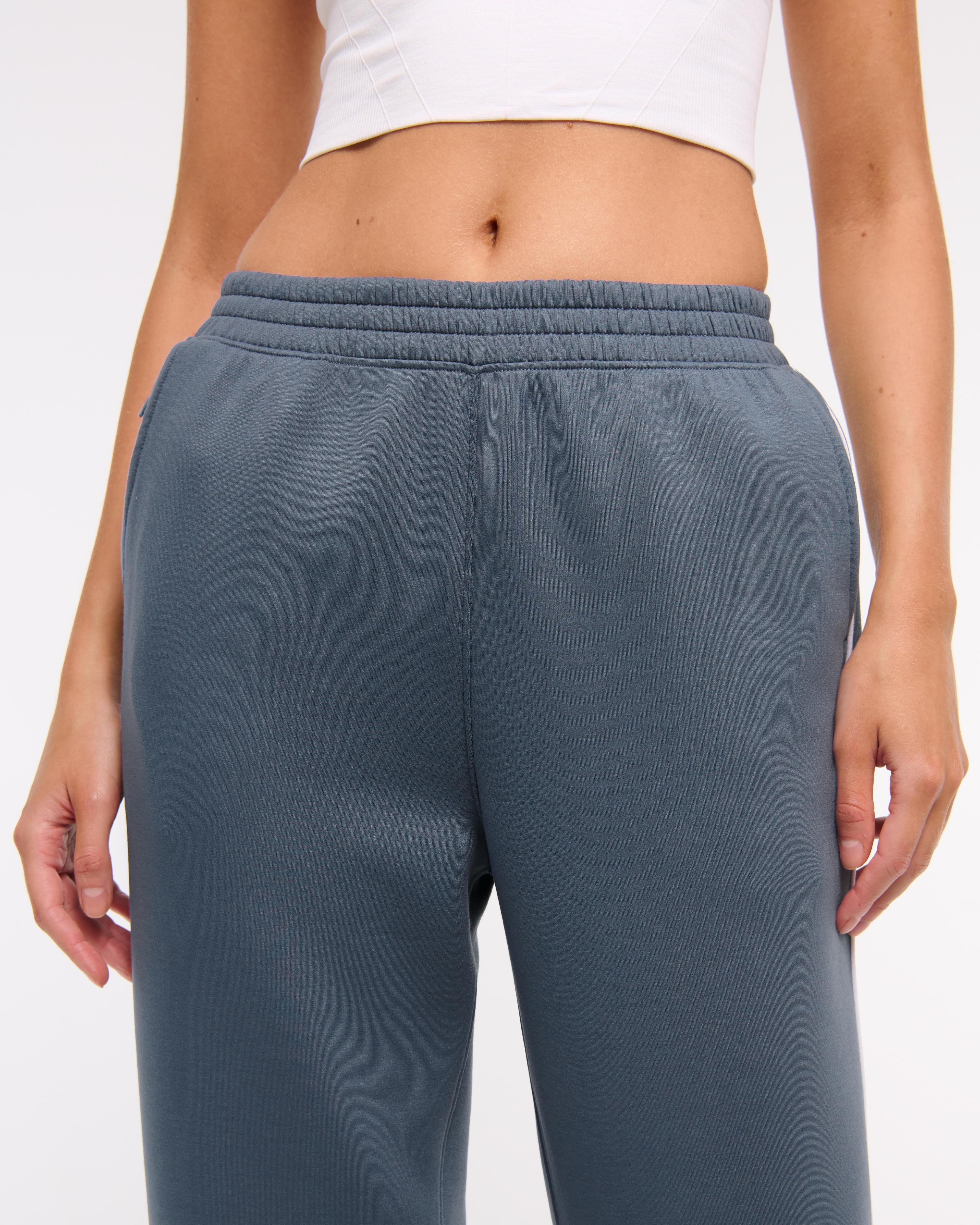 YPB neoKNIT Sweatpant Product Image