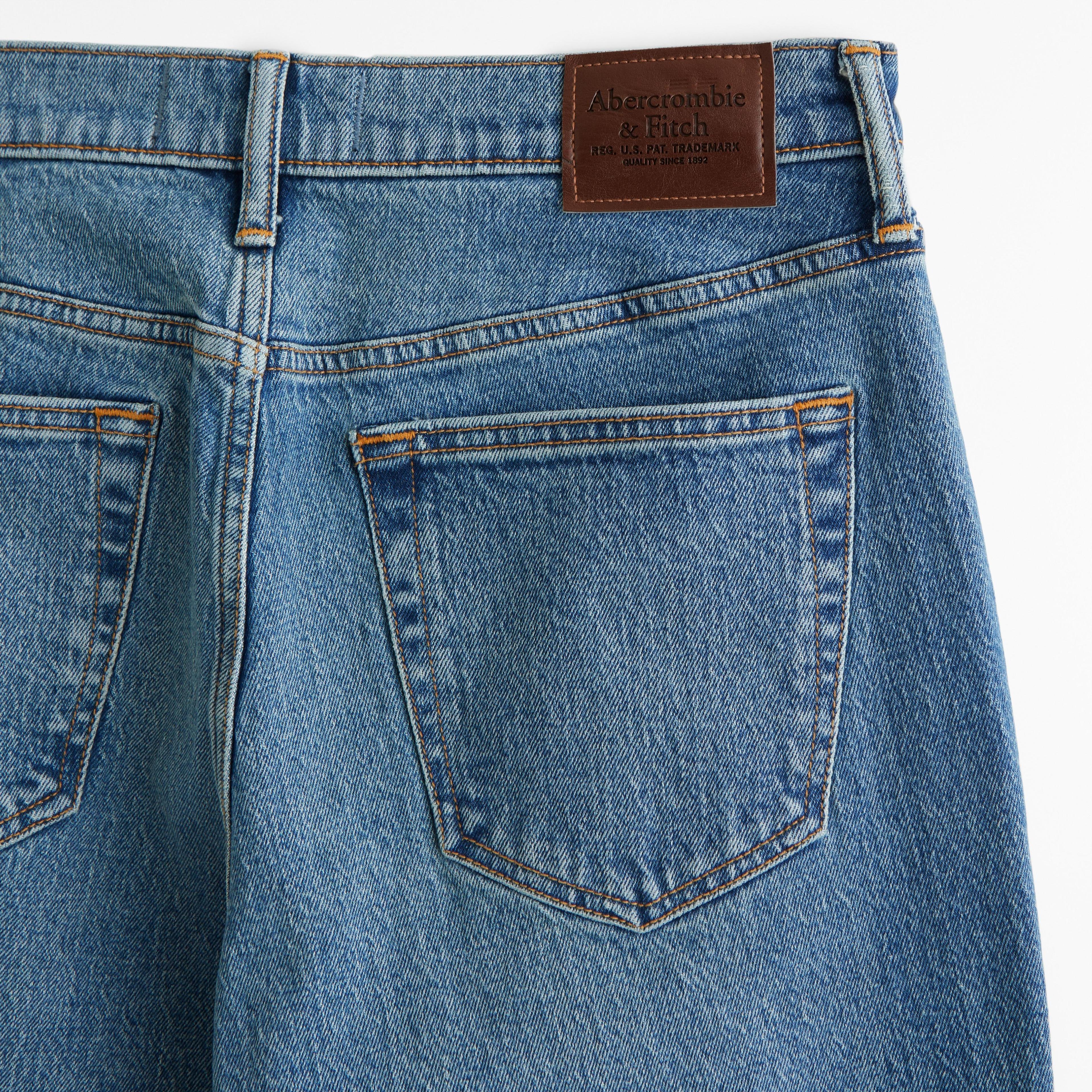 90s Straight Jean Product Image