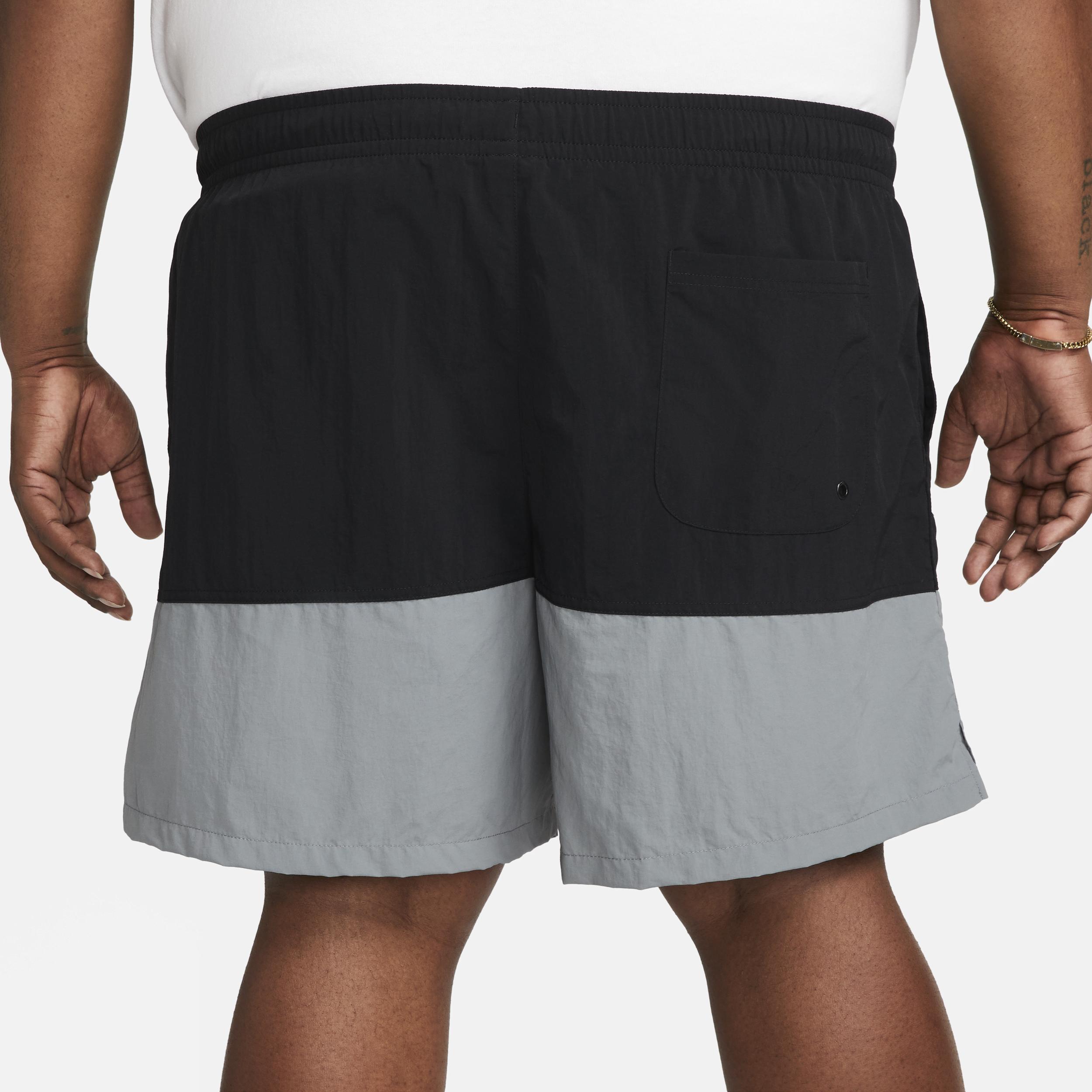 Nike Club Men's Woven Color-Blocked Shorts Product Image