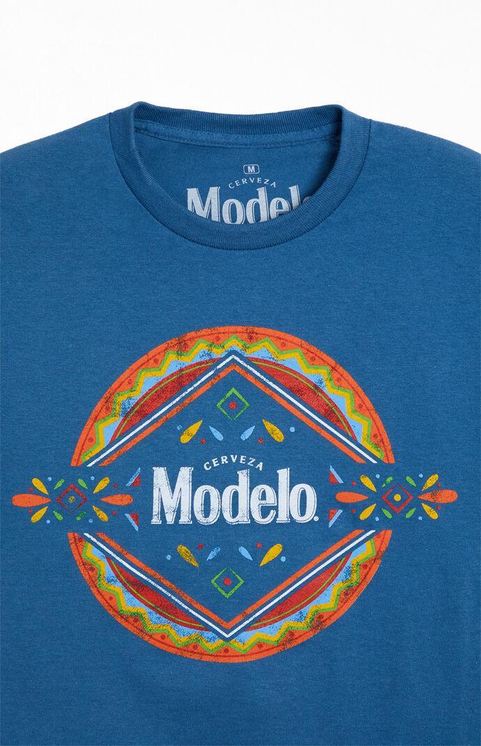 Men's Modelo Cerveza Cinco De Mayo T-Shirt Product Image