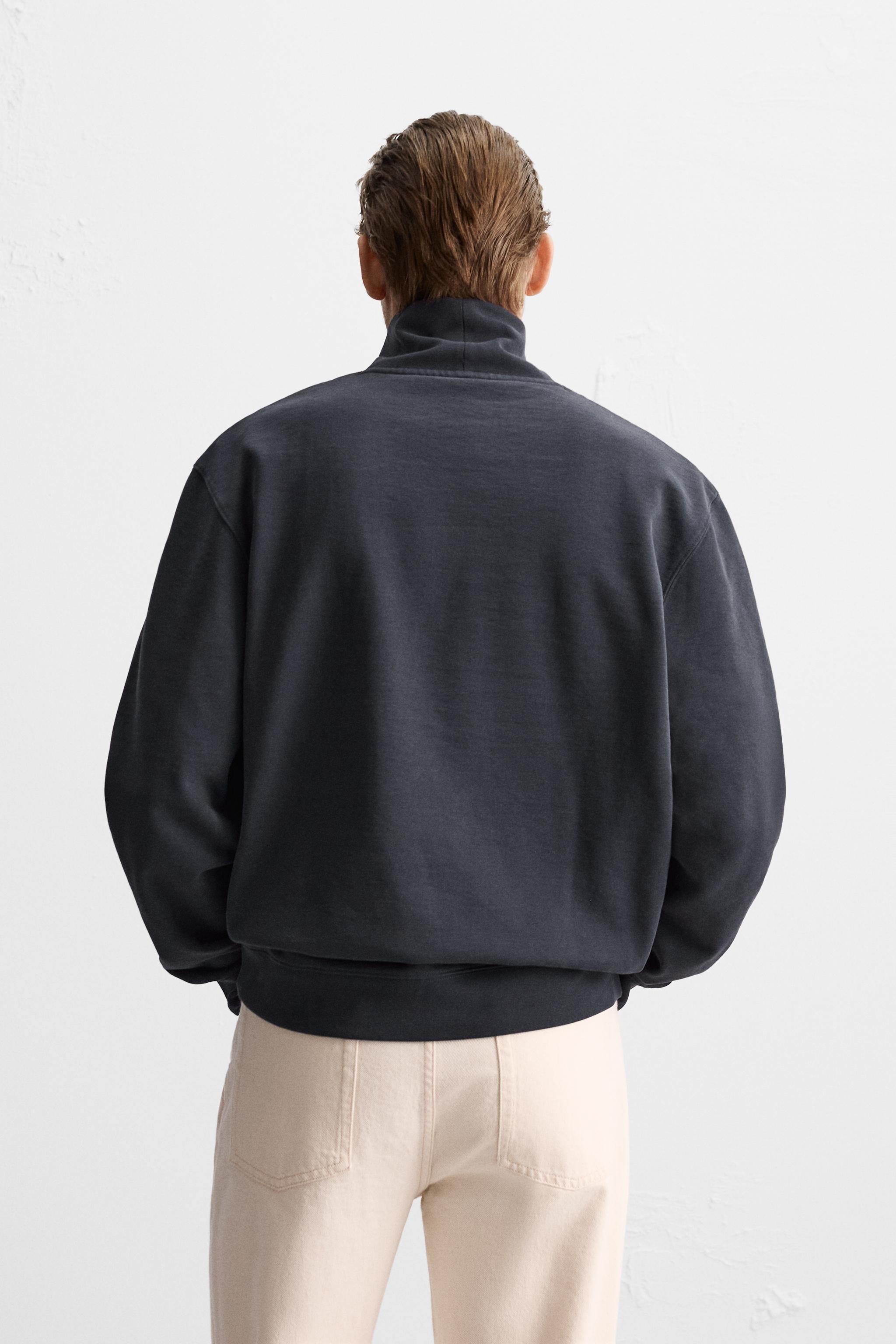 HIGH COLLAR SWEATSHIRT Product Image