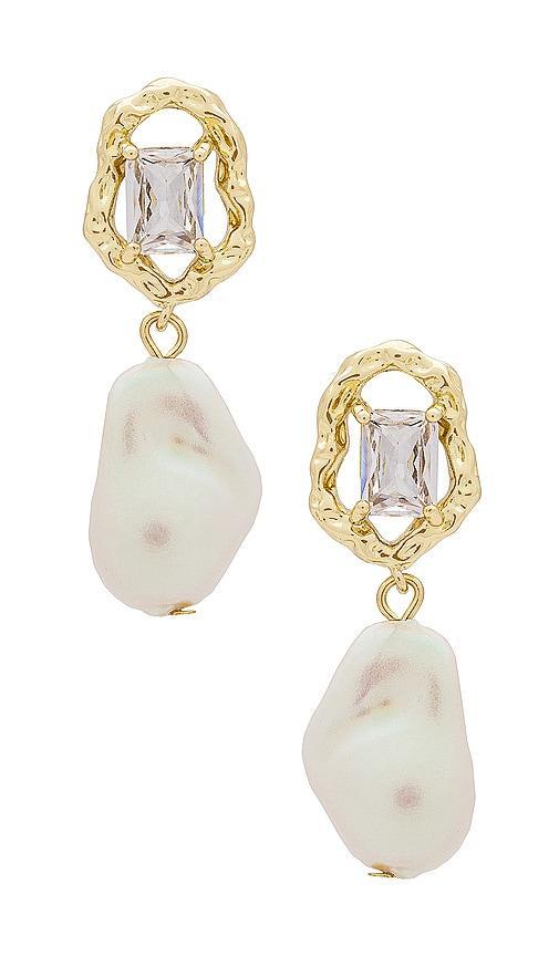 Abigail Earrings Product Image