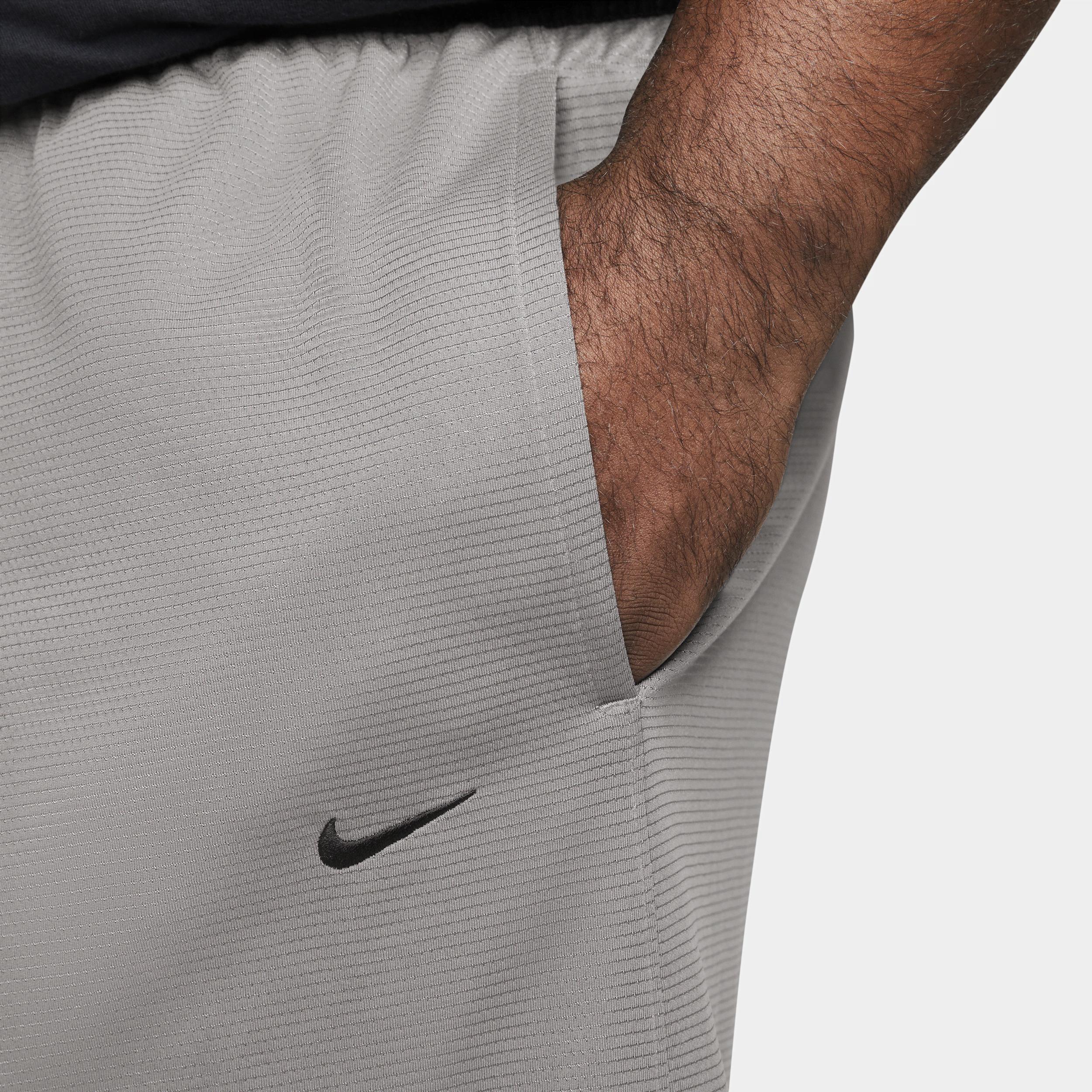 Nike Men's Dri-FIT DNA 10" Basketball Shorts Product Image