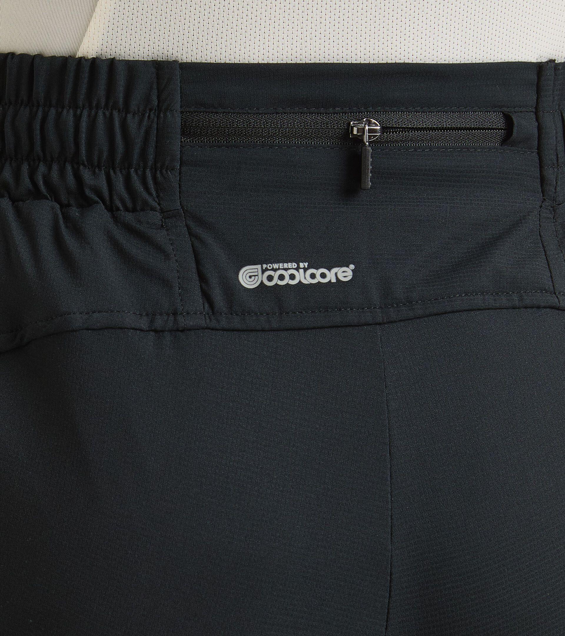 L. SUPER LIGHT SHORTS 2.5" Product Image