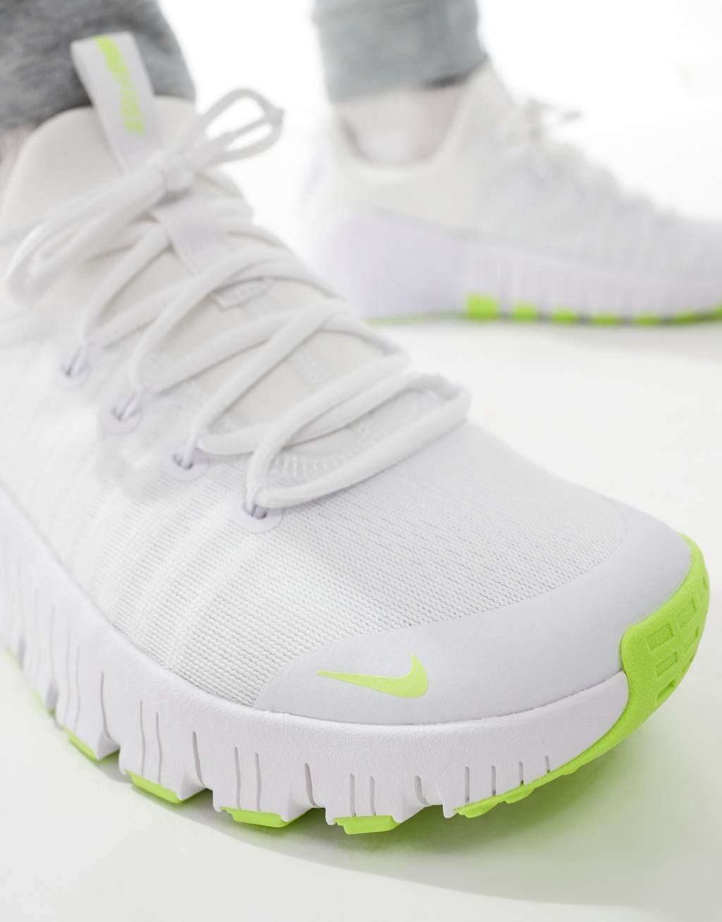 Nike Training Free Metcon 6 sneakers in white and green Product Image